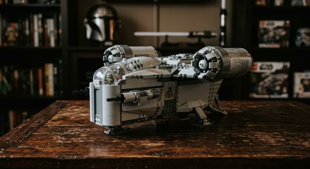 LEGO Star Wars Razor Crest — the Mandalorian's ship in 1,023 pieces